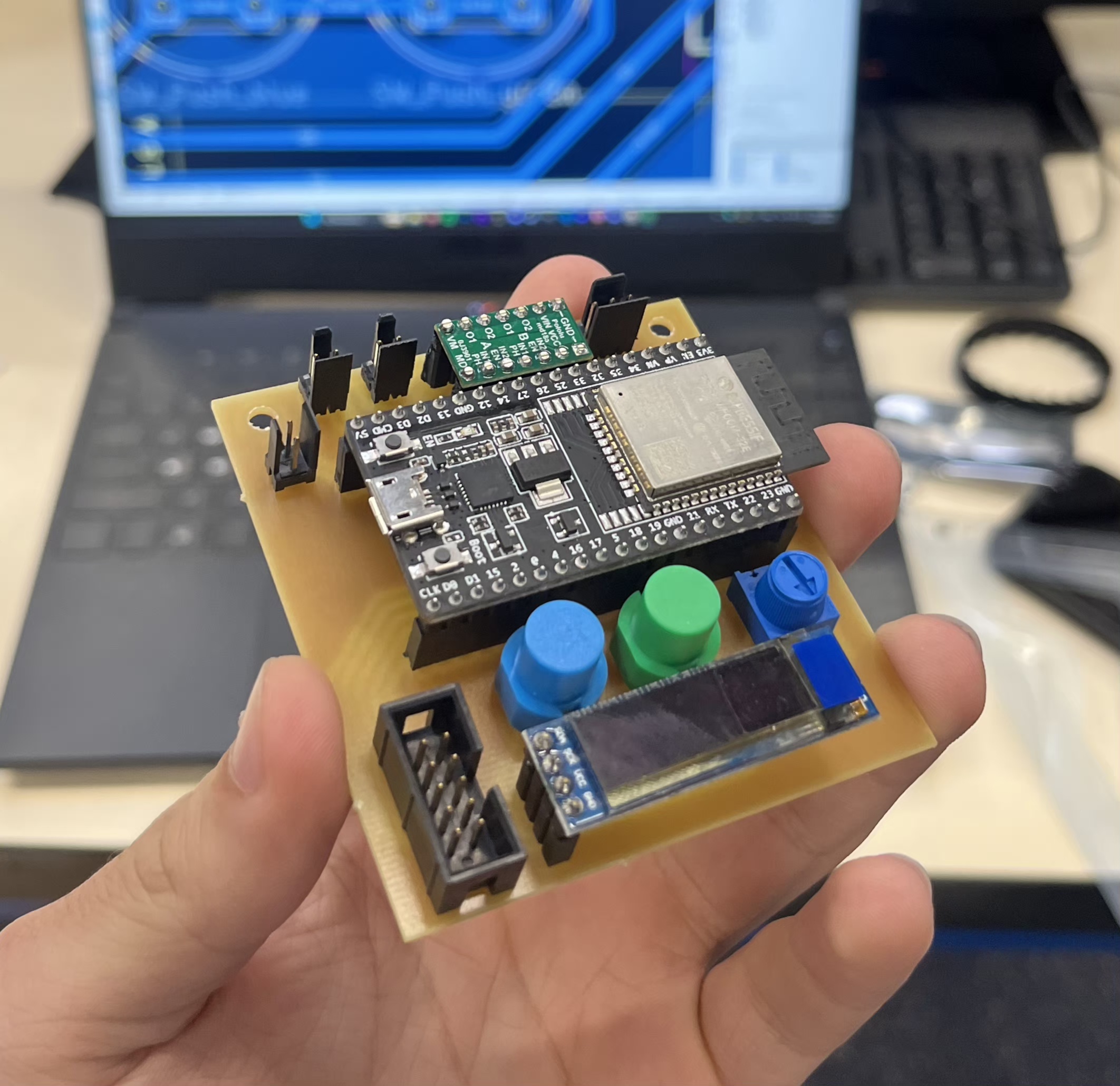 PCB KiCad ESP32 Real